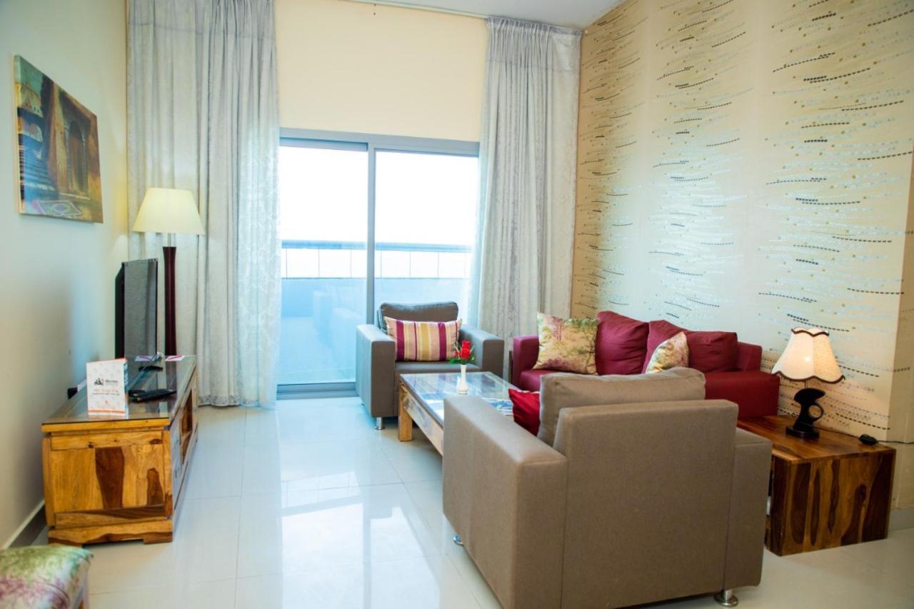 Ewan Tower Hotel Apartments Аджман Екстер'єр фото