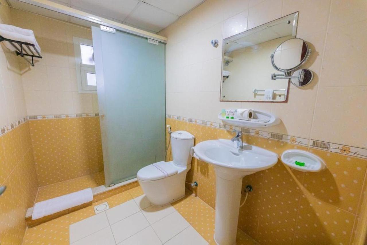 Ewan Tower Hotel Apartments Аджман Екстер'єр фото